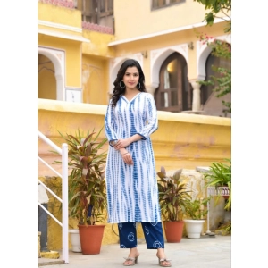 Generic Women's Cotton Printed 3-4 th Sleeve V Neck Kurti With Pant Dupatta Set (Blue)