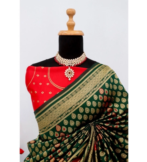 Women's Banarasi Printed Saree With Unstitched Blouse 5.5Mtr (Green)
