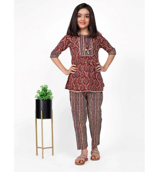 Girl's Cotton Printed Top With Bottom Set (Brown)