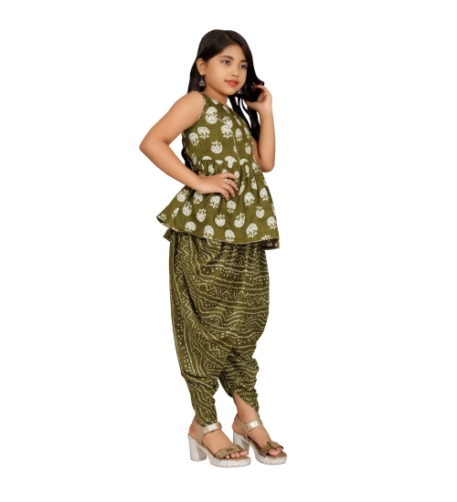 Girl's Cotton Rayon Printed Top And Dhoti With Dupatta Set (Green)