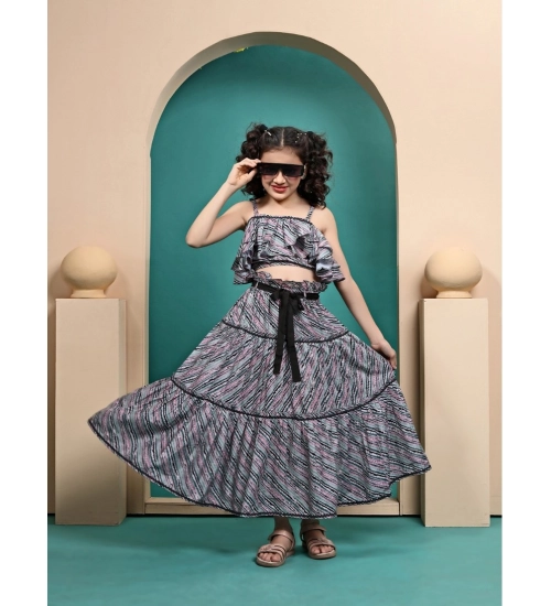 Girl's Maslin Printed Crop Top And Fleared Skirt Set (Grey)