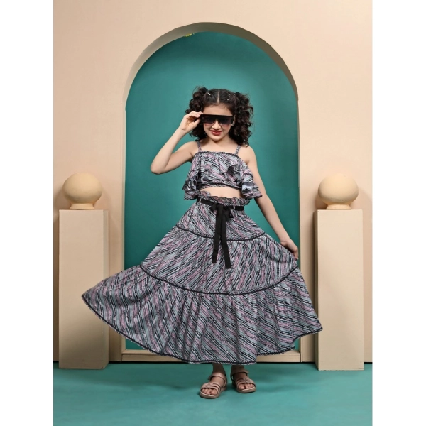 Dropship Girl's Maslin Printed Crop Top And Fleared Skirt Set (Grey)