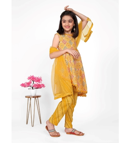 Girl's Cotton Printed Kurti With Bottom Dupatta Set (Yellow)