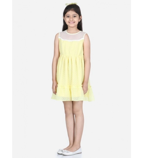 Girl's Polyester Dobby Floral Printed Sleeveless Round Neck Dress (Yellow)