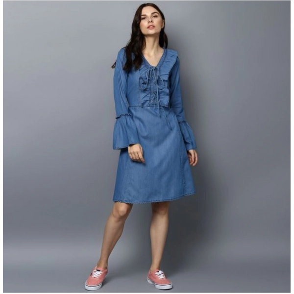 Dropship Women's Denim Solid V-Neck Bell Sleeve Dress (Blue)