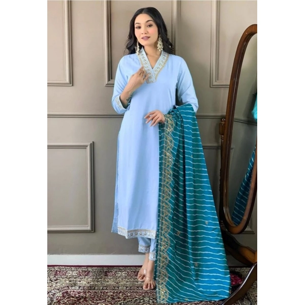 Dropship Women's Roman Silk Embroidery 3-4th Sleeve V-Neck Kurti With Pant Dupatta Set (Rama)