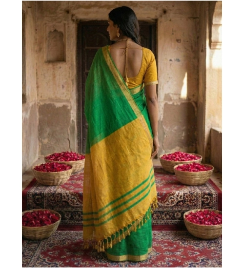 Women's Cotton Printed Saree With Unstitched Blouse 5.5Mtr (Green) Women's Cotton Printed Saree With Unstitched Blouse 5.5Mtr (Green)