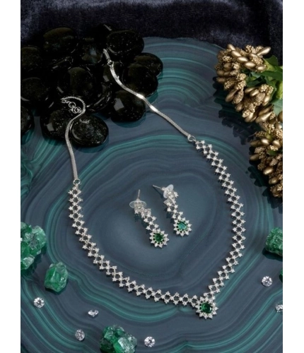 Women's Brass Silver Plated Necklace set (Green)