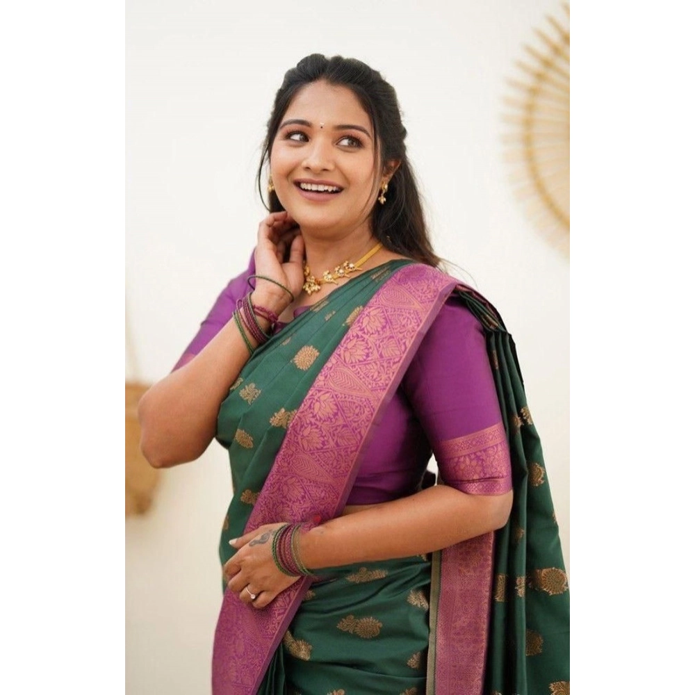 Women's Litchi silk Printed Saree With Unstitched Blouse (Green) Women's Litchi silk Printed Saree With Unstitched Blouse (Green)