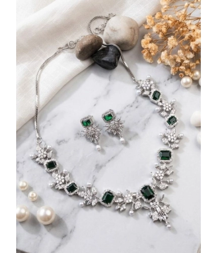 Women's Brass Silver Plated Necklace set (Green)