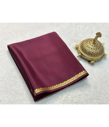 Women's Crepe Chit Pallu Solid Saree With Unstitched Blouse 5.5Mtr (Brown)