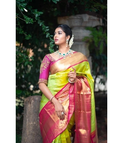 Women's Litchi silk Printed Saree With Unstitched Blouse (Green) Women's Litchi silk Printed Saree With Unstitched Blouse (Green)