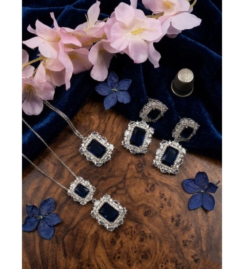 Women's Brass Silver Plated Pendant Set (Blue)