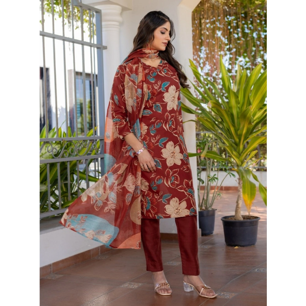 Women's Cotton Blend Printed Kurti With Pant Dupatta Set (Rust) Women's Cotton Blend Printed Kurti With Pant Dupatta Set (Rust)