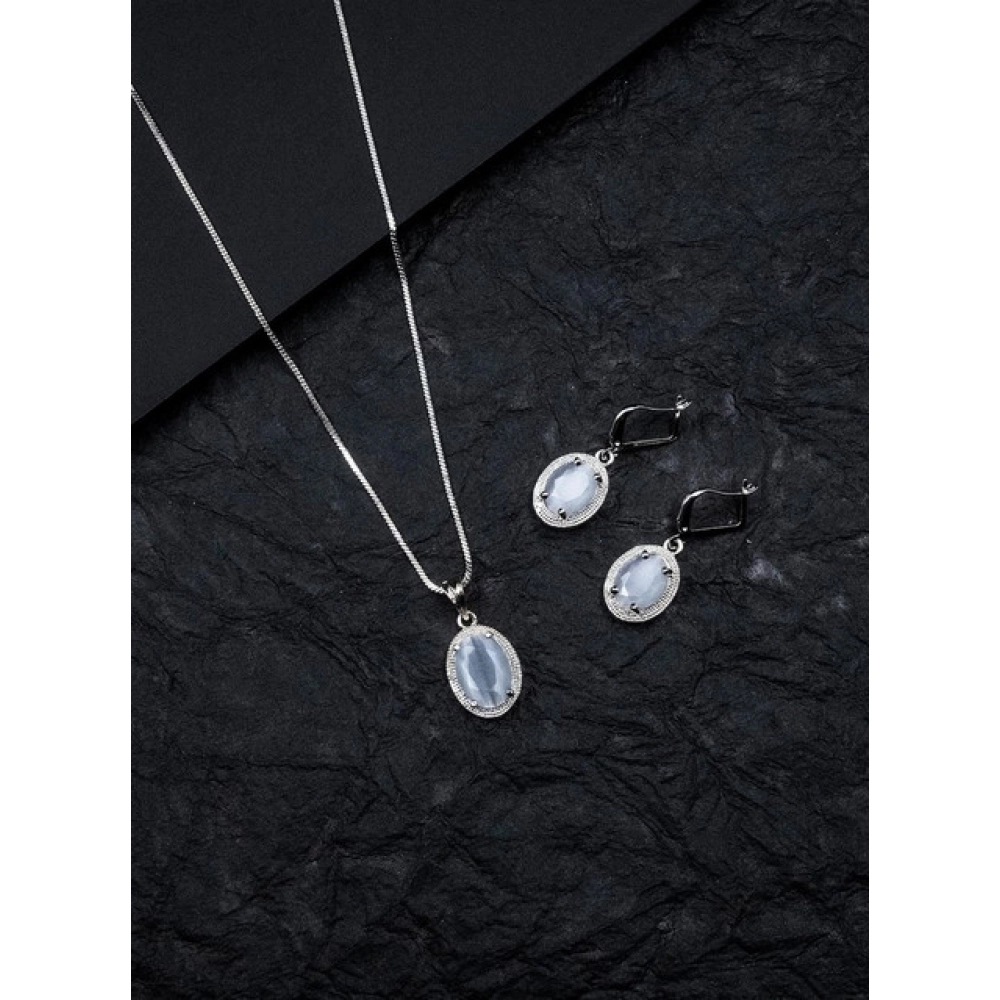 Women's Brass Silver Plated Pendant Set (Grey)