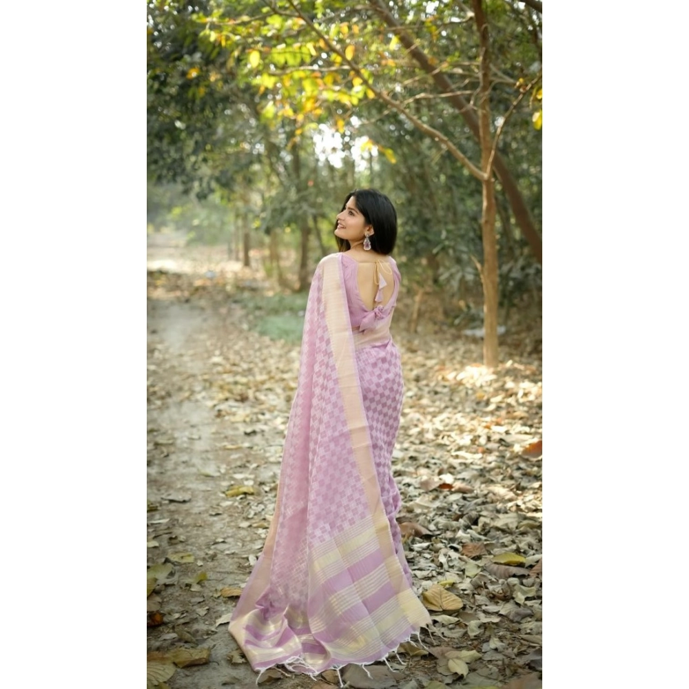 Women's Silk_Blend Checked Saree With Unstitched Blouse 5.5Mtr (Lavender) Women's Silk_Blend Checked Saree With Unstitched Blouse 5.5Mtr (Lavender)