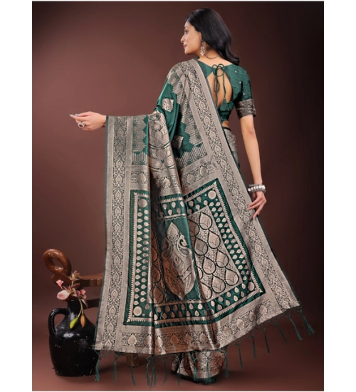 Women's Silk Printed Saree With Unstitched Blouse 5.5Mtr (Green) Women's Silk Printed Saree With Unstitched Blouse 5.5Mtr (Green)
