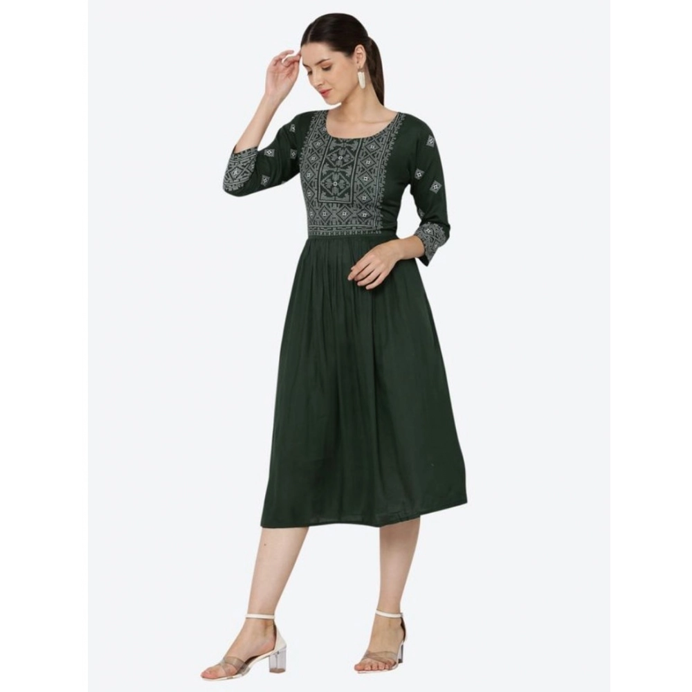Women's Casual Rayon 3-4th Sleeves Kurti (Green)