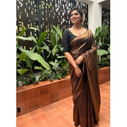 Women's Litchi silk Printed Saree With Unstitched Blouse (Gold)