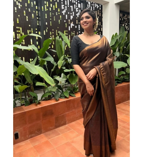 Women's Litchi silk Printed Saree With Unstitched Blouse (Gold)