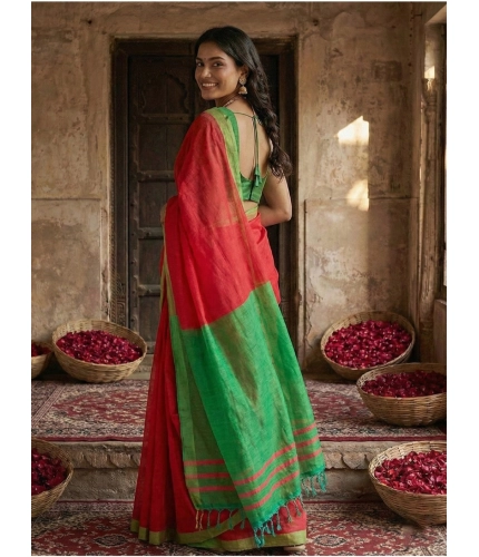 Women's Cotton Printed Saree With Unstitched Blouse 5.5Mtr (Red) Women's Cotton Printed Saree With Unstitched Blouse 5.5Mtr (Red)