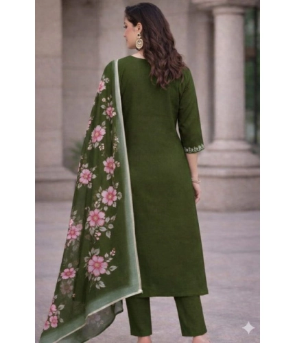 Women's Chanderi Silk Ethnic Motif V-Neck 3/4th Sleeve Kurti With Pant Dupatta Set (Mahendi)