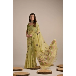 Women's Blended_Cotton Floral Motifs And Woven Buttas Saree With Unstitched Blouse 5.5Mtr (Light_Green)
