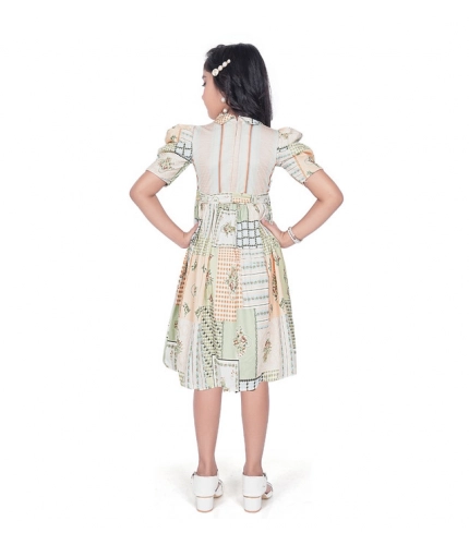 Girl's Digital Knitted Printed Half Sleeve Close Neck Dress (Light Green)