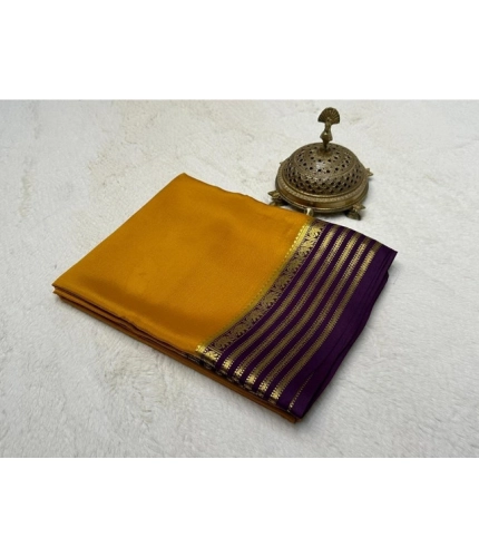 Women's Crepe Chit Pallu Solid Saree With Unstitched Blouse 5.5Mtr (Gold)