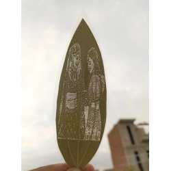 Custom Engraved Leaf Art – Bride And Bridesmaid - Sister Bond Portrait on Natural Leaf