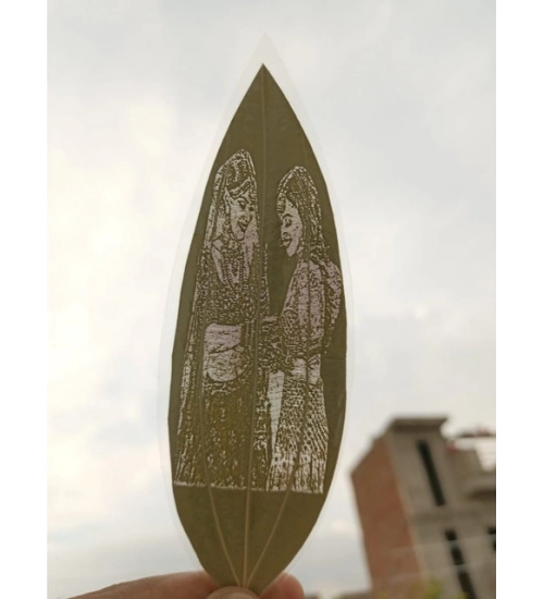 Custom Engraved Leaf Art – Bride And Bridesmaid - Sister Bond Portrait on Natural Leaf