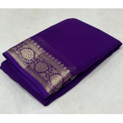 Women's Crepe Chit Pallu Solid Saree With Unstitched Blouse 5.5Mtr (Dark Purple)