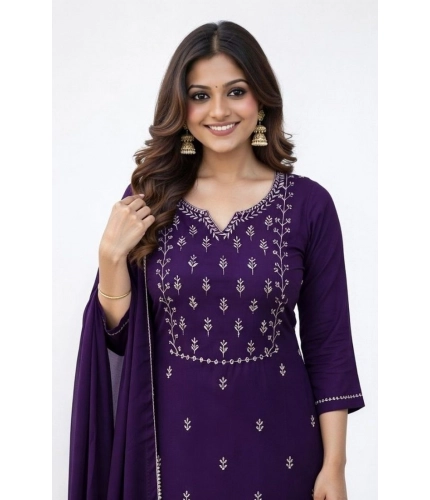 Women's Georgette Ethnic Motif Round 3/4th Sleeve Kurti With Pant Dupatta Set (Purple)