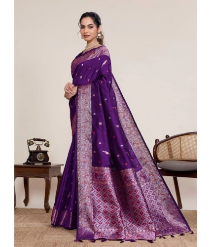 Women's Jacquard Woven Saree With Unstitched Blouse 5.5Mtr (Purple)
