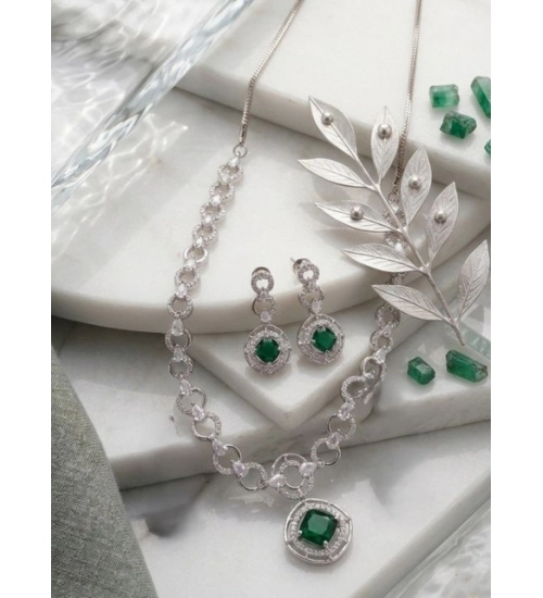 Women's Brass Silver Plated Necklace set (Green)
