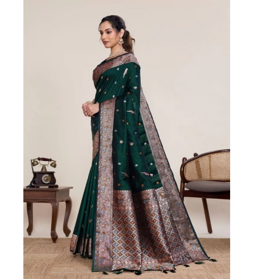 Women's Jacquard Woven Saree With Unstitched Blouse 5.5Mtr (Green)