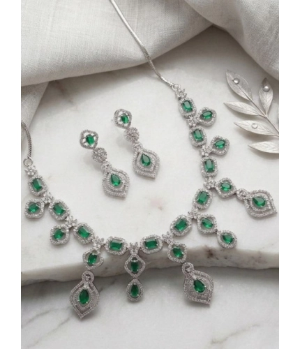 Women's Brass Silver Plated Necklace set (Green)