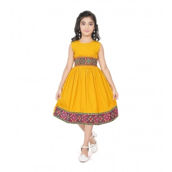 Girl's Shiffon Printed Sleeve Less Round Neck Dress (Mustard Yellow)