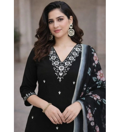 Women's Chanderi Silk Ethnic Motif V-Neck 3/4th Sleeve Kurti With Pant Dupatta Set (Black)