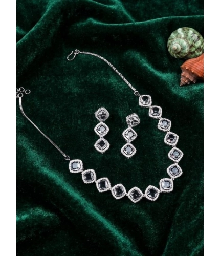 Women's Brass Silver Plated Necklace set (White)