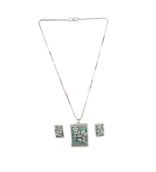 Women's Brass Silver Plated Pendant Set (Turquoise) Women's Brass Silver Plated Pendant Set (Turquoise)