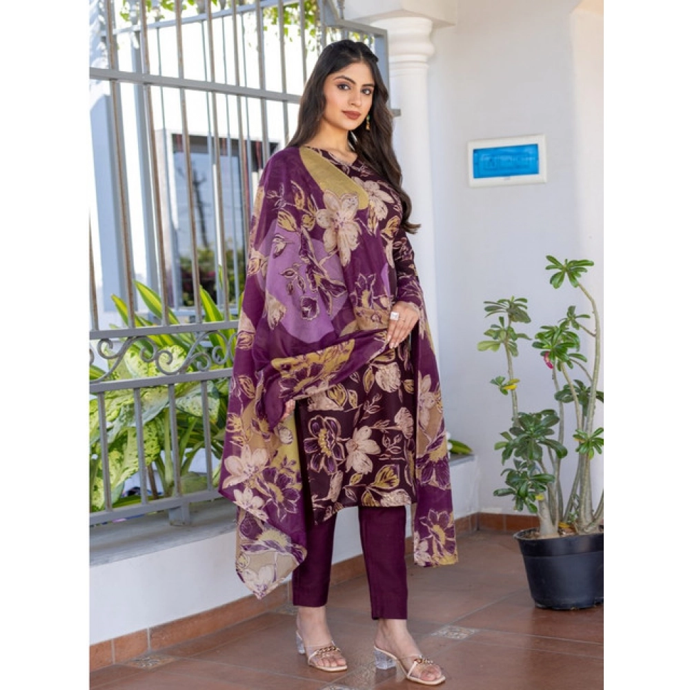 Women's Cotton Blend Printed Kurti With Pant Dupatta Set (Purple) Women's Cotton Blend Printed Kurti With Pant Dupatta Set (Purple)