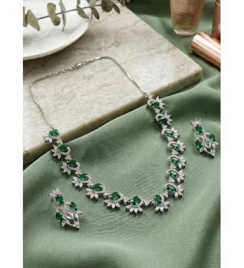 Women's Brass Silver Plated Necklace set (Green)