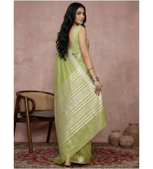 Women's Cotton Printed Saree With Unstitched Blouse 5.5Mtr (Light Green) Women's Cotton Printed Saree With Unstitched Blouse 5.5Mtr (Light Green)