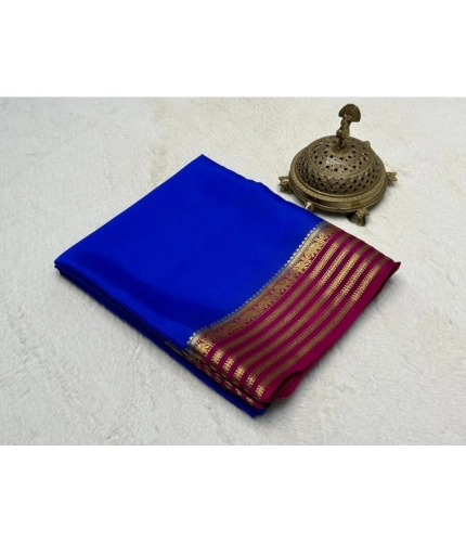 Women's Crepe Chit Pallu Solid Saree With Unstitched Blouse 5.5Mtr (Navy Blue)