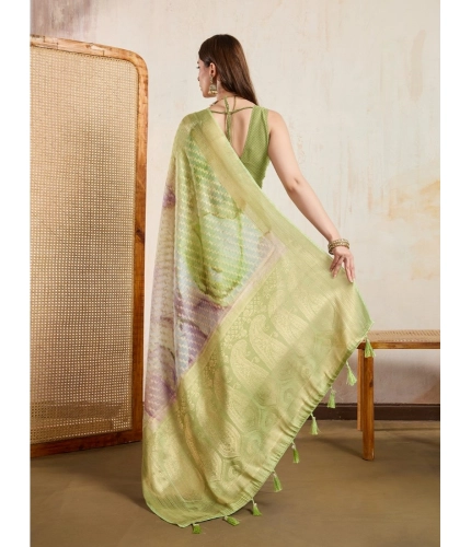 Women's Viscose Printed Saree With Unstitched Blouse 5.5Mtr (Light Green) Women's Viscose Printed Saree With Unstitched Blouse 5.5Mtr (Light Green)