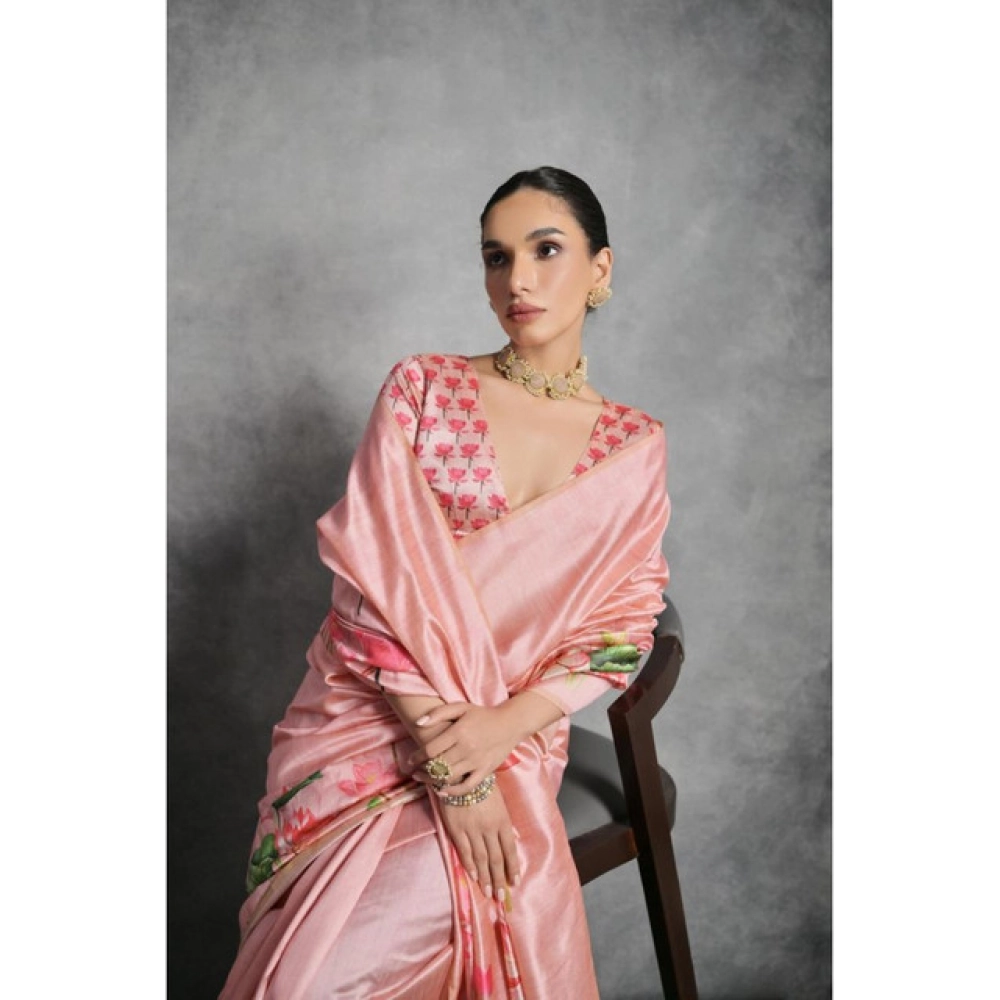 Women's Cotton Printed Saree With Unstitched Blouse 5.5 Mtr (Peach) Women's Cotton Printed Saree With Unstitched Blouse 5.5 Mtr (Peach)