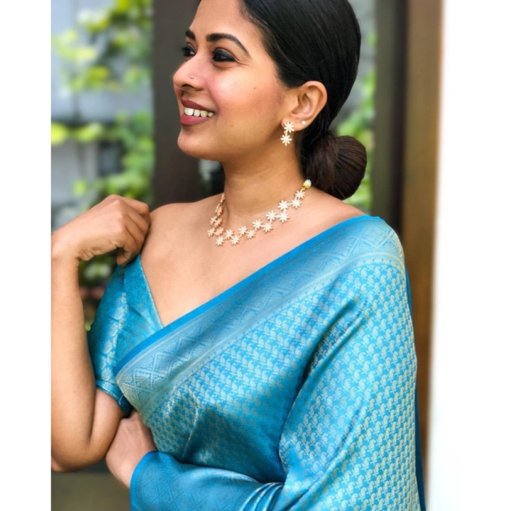 Women's Litchi silk Printed Saree With Unstitched Blouse (Sky Blue) Women's Litchi silk Printed Saree With Unstitched Blouse (Sky Blue)
