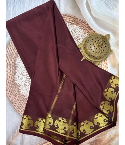 Women's Crepe Chit Pallu Solid Saree With Unstitched Blouse 5.5Mtr (Brown)