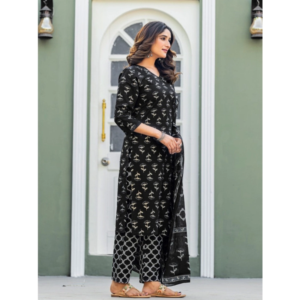 Women's Cotton Blend Printed Kurti With Pant Dupatta Set (Black) Women's Cotton Blend Printed Kurti With Pant Dupatta Set (Black)